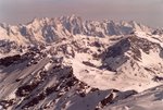 Gros plan sur les Grandes Jorasses.