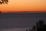 Mais Antipolis signifierait «face à la Corse», comme ici, vue du phare de la Garoupe.