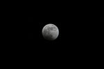 Eclipse de Lune. Début de la phase partielle.