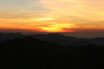Le lever de soleil va avoir lieu au-dessus du Mont Agel