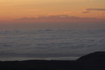 La Corse est bien nette, on reconnaît le Monte Cinto au centre et la Paglia Orba à droite.