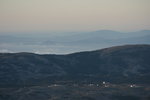L'observatoire du plateau de Calern. Au fond, on devine les îles de Port-Cros et du Levant.