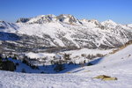 Départ face à la station de ski d'Isola 2000.