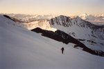 Sur le Glacier des Glaciers, au lever du Soleil.