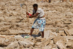Exploitation du sel dans le Danakil.