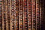 Le plafond, peint de quatre-vingt visages de chérubins.
