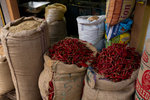 Piment et céréales.