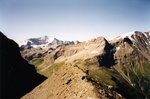 Sur la moraine. Au fond, la Grande Casse.