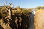Les chutes Epupa, sur le fleuve Kunene, à l'extrême nord de la Namibie à la frontière avec l'Angola.