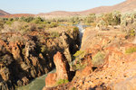 La gorge en aval des chutes