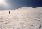 Sur le glacier de Charbonnel. Le sommet est en vue !