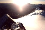 Du sommet, vue sur le Glacier d'Ossoue. Au fond, le Mont Perdu.