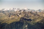 Le massif des Ecrins : Pelvoux, Agneaux, Ailefroide, Barre des Ecrins, Roche Faurio, Grande Ruine. Devant, au centre : le Thabor.