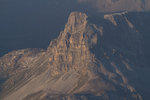 Le rocher du Charvet sort de l'ombre.