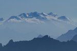 Le mont Rose (4634 m) émerge des brumes du val d'Aoste.